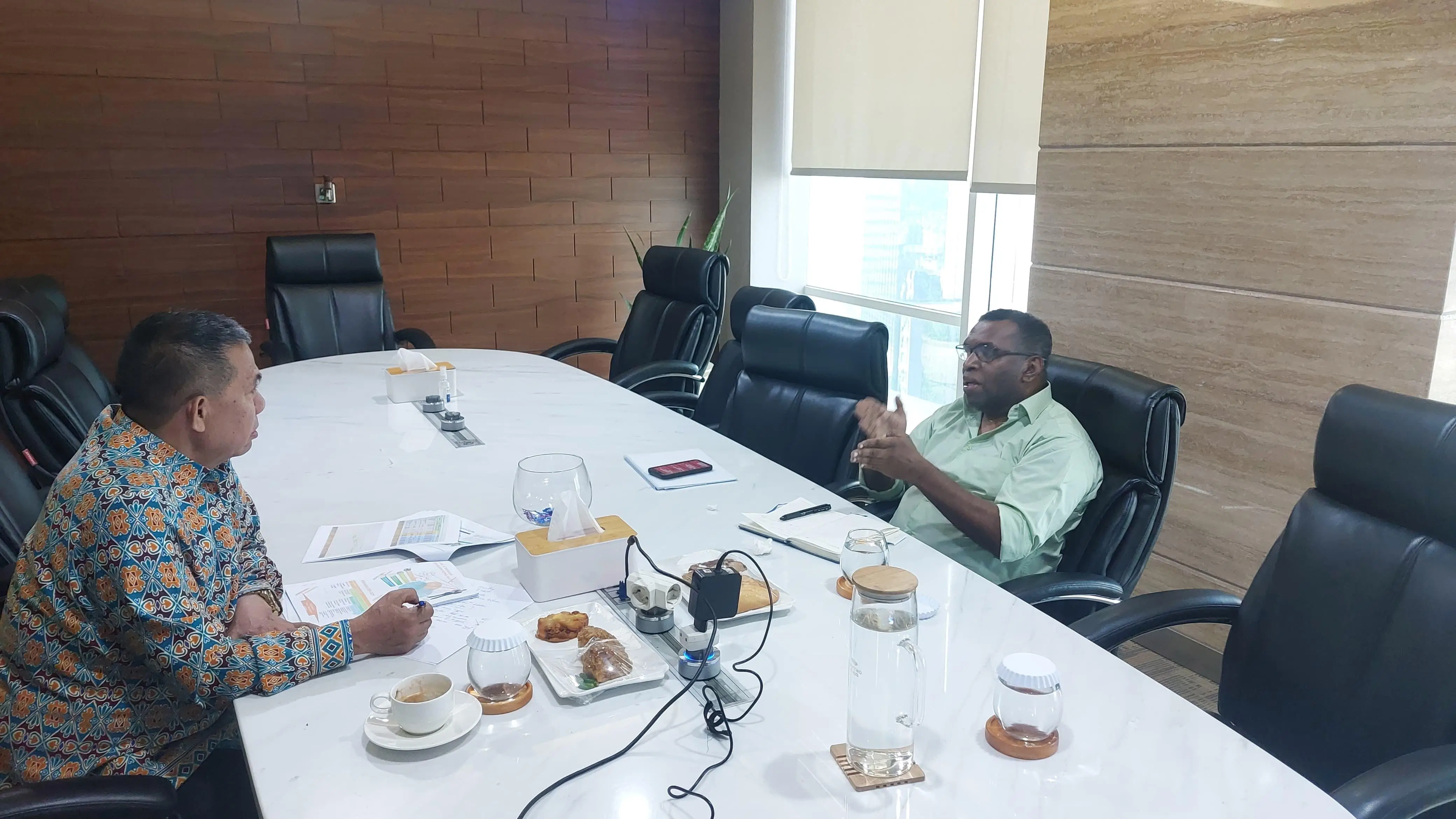 Berita - Pertemuan RAPI dengan Benyamin Inanosa, Calon Bupati Teluk Bintuni, Papua 2024 - 2029 - RAPI | Relawan Pemimpin Indonesia