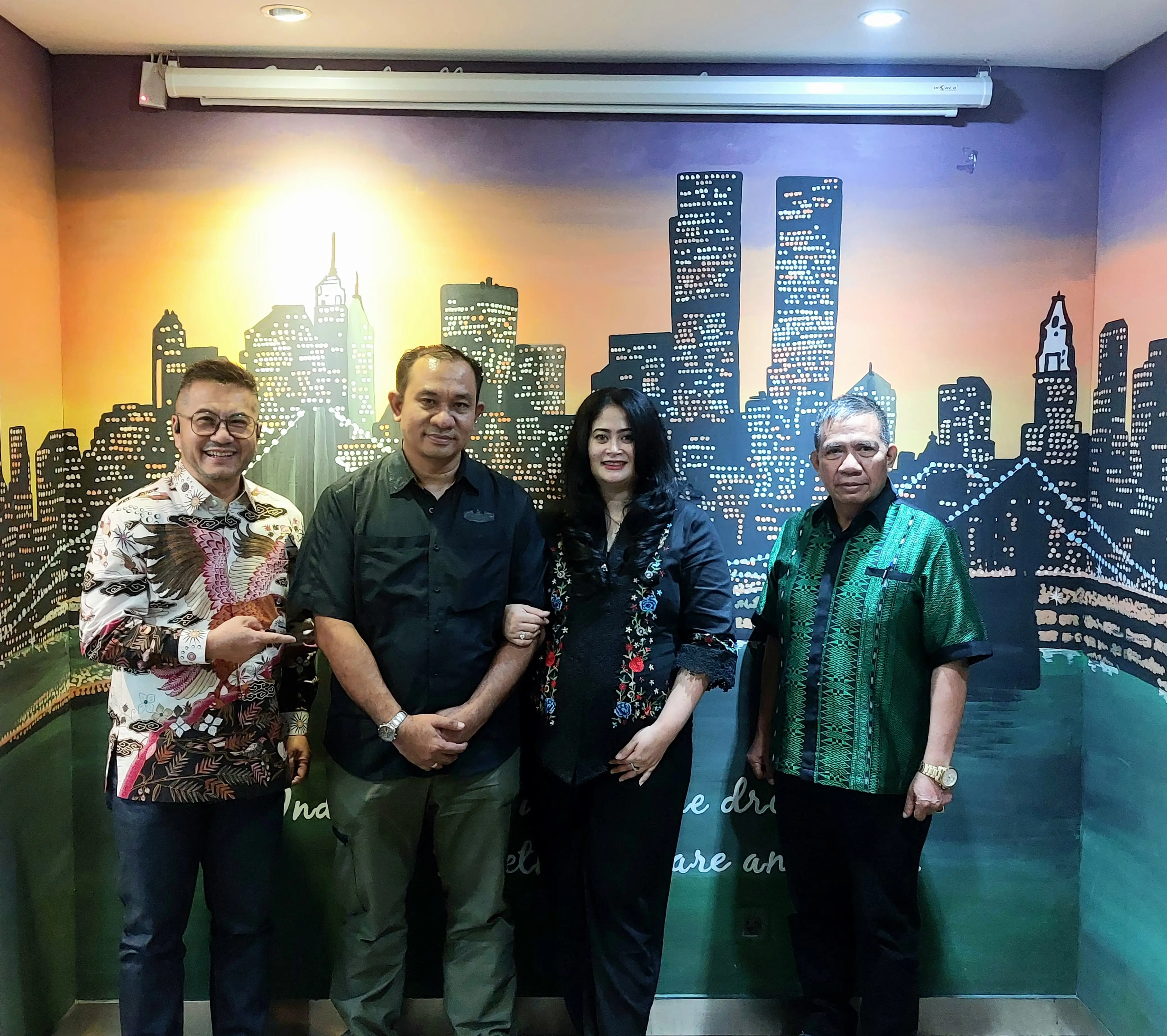 Berita - Pertemuan RAPI dengan Calon Bupati Rote Ndao, NTT 2024 -2029, Vicoas Amalo - RAPI | Relawan Pemimpin Indonesia